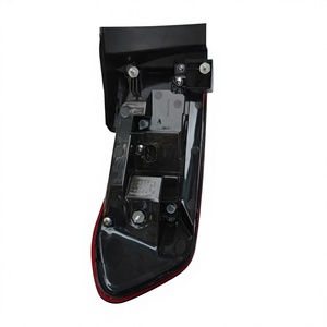 Feux arrière de voiture Mercedes Benz W247 A2479066804 de haute qualité et en parfait état - Product Image 3