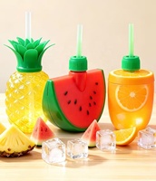 Gobelet à jus en plastique transparent motif fraise avec couvercle et paille pour boissons froides d'été