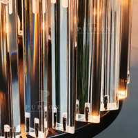 Lampe de table de chevet de luxe à tambour court en cristal, base ronde noire stable pour la décoration de chambre à coucher domestique