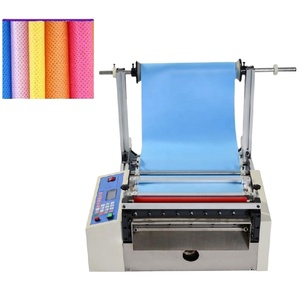 Solution de découpe entièrement automatique avancée pour les gants en film PE et les tissus multi-matériaux - Product Image 2