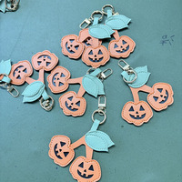 Porte-clés et breloque de sac en cuir, mini citrouille de dessin animé créative et enfantine, polyvalente, en forme de citrouille d'Halloween, pendentif de bagage, plantes