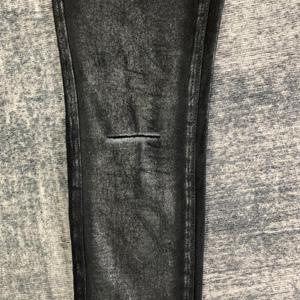 DENIMGUYS Jeans personnalisés avec peinture argentée à effet feuille, style graffiti rétro, délavage acide, style punk Y2K, jeans pour hommes - Product Image 5