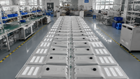 Se han vendido más de 100.000 unidades de farolas solares todo en uno de alta resistencia de 30W, 40W, 60W, 80W, 100W y 120W para proyectos gubernamentales de carreteras públicas.