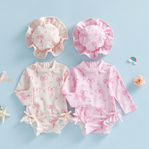 Traje de Baño de Verano para Bebés y Niñas Pequeñas con Lazo, Cuello Redondo, Manga Larga, con Gorro, Marca Privada - Product Image 1