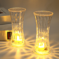 Romantische Plastik-Tischlampe mit LED-Kerze und 3D-Flammeneffekt, Batteriebetrieben für Hochzeiten, Weihnachten, Halloween, Ramadan und Heimdekoration