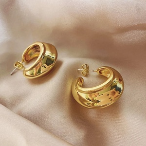 Pendientes de Aro Gruesos Irregulares de Inspire Jewelry, Aros Texturizados Estilo <span class=keywords><strong>Fulani</strong></span>, Pendientes Gruesos de Moda, Regalo para Ella - Product Image 4