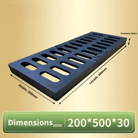 Grilles d'égout et couvercles de drainage en fonte ductile, personnalisables et directement de l'usine, adaptés aux routes extérieures et aux parkings.