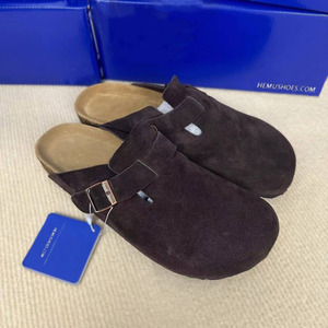 Comodi Mules Casual in Camoscio da Uomo e Sandali Piatti Open-toe da Donna - Chiusura Slip-On Tendenza Moda - Product Image 4