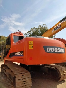 Excavadora Usada Doosan DH 220 LC-7, 220, 220LC, 225, 300 de 22 Toneladas en Buen Estado, Bajo Precio, Bajo Consumo de Combustible, Bajo Costo - Product Image 3