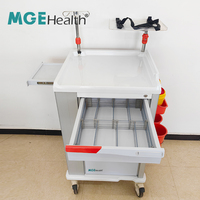 Chariot d'urgence moderne avec 5 tiroirs, support pour bouteille d'oxygène, plan de travail en alliage d'aluminium pour les soins d'urgence hospitaliers et le soutien au chevet du patient