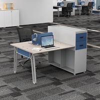 Paravent de séparation commercial en PVC pour quatre/six personnes, design moderne et minimaliste, avec ensemble bureau et chaise pour poste de travail des employés, livraison gratuite