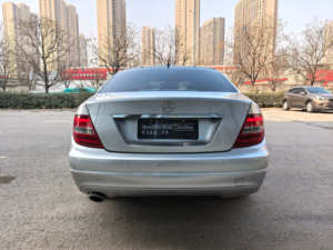 Acceptation des commandes personnalisées, <span class=keywords><strong>prix</strong></span> bas, <span class=keywords><strong>Mercedes</strong></span>-Benz <span class=keywords><strong>Classe</strong></span> C 2013 C <span class=keywords><strong>180</strong></span> Classic Grand Edition, véhicule à essence, voiture d'<span class=keywords><strong>occasion</strong></span> - Product Image 4