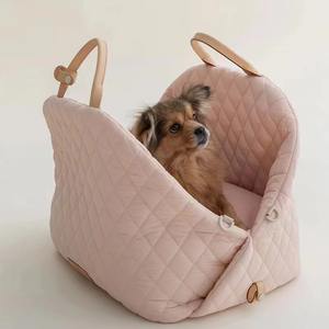 JOYPET-Bolsa de transporte impermeable para mascotas, cómodo asiento de coche para perros, para viajes y exteriores - Product Image 1