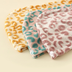 Serviette de lavage de cheveux double couche <span class=keywords><strong>JENNIFER</strong></span> pour femme, super absorbante, séchage rapide, jacquard épaissi, motif léopard - Product Image 1