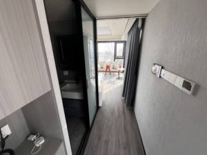 Maisonnette préfabriquée de luxe, cabane Apple, vues panoramiques, entièrement <span class=keywords><strong>meublée</strong></span>, unité de vie modulaire pour <span class=keywords><strong>location</strong></span> de vacances - Product Image 4