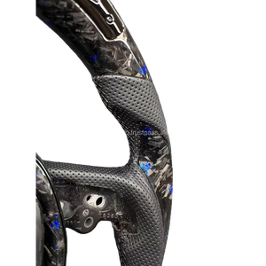 Volante de fibra de carbono personalizado Compatible con Toyota Corolla <span class=keywords><strong>Rav4</strong></span> Camry <span class=keywords><strong>SE</strong></span> <span class=keywords><strong>2018</strong></span> 2020 2021 para accesorios Toyota Camry - Product Image 4