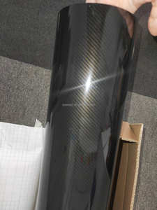 عرض رائج لفيلم ألياف الكربون 6D مع بطانة تحرير من PET، فينيل ألياف الكربون باللونين الأسود والذهبي لتزيين المركبات - Product Image 6
