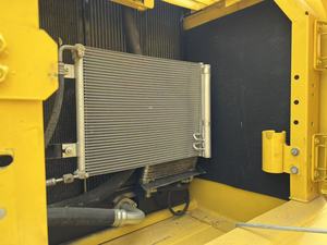 Excavatrice sur chenilles Komatsu PC130 d'occasion, moteur d'origine, faible nombre d'heures - Product Image 6