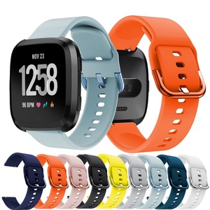 Bracelet de remplacement en silicone souple avec boucle ardillon colorée pour <span class=keywords><strong>montre</strong></span> <span class=keywords><strong>Versa</strong></span>/Vesa 2/<span class=keywords><strong>Versa</strong></span> <span class=keywords><strong>Lite</strong></span> - Product Image 1