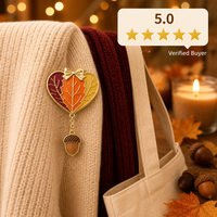 Épingles en métal personnalisées en gros : Cœur feuille d'érable 3D en émail souple, pendentif gland, chaîne dorée, bijoux d'automne pour Thanksgiving