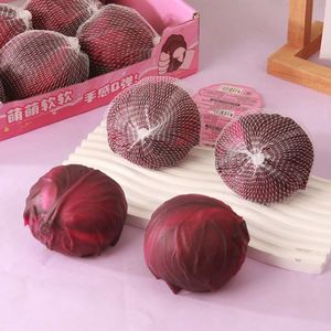 Juguete Sensorial Antiestrés de Frutas y Verduras Elásticas: Pepino, Pitaya, Bola Blanda para Apretar, para Todas las Edades, Alivio de la Ansiedad - Product Image 4