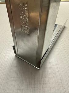 Composants <span class=keywords><strong>de</strong></span> plafond ignifuge à ossature verticale 75 en acier galvanisé moderne pour cloison à ossature métallique, installation facile - Product Image 3