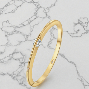 Brazalete Unisex de Latón Chapado en Oro de 18K con Circonita, Brazalete Moderno Minimalista en Color Dorado - Product Image 3