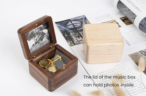 Scatola musicale personalizzabile in legno legno legno di legno orologio carillon estate buon compleanno tu sei il mio sole La Vie En Rose - Product Image 5