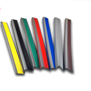 شرائط مطاطية من البي في سي مضادة للانزلاق لحواف درج السلالم مع خدمة القص - Product Image 6