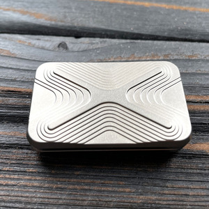Infinite Pusher Boring Artifact 8 6 Layout Fidget Spinner de décompression pour étudiants en métal, avec plaque de base en acier inoxydable et alliage de titane - Product Image 5