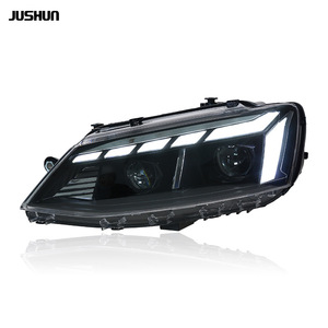 Feux avant à LED pour Volkswagen Sagitar 2012-2018 avec lentilles LED, clignotants dynamiques et feux de jour - Product Image 4