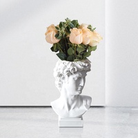 Prêt à expédier salon décoratif sculpture résine décoration vases dieu grec vases en résine pour la décoration intérieure