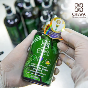 Champú Litsea Glutinosa Butterfly Pea Ginger 240 ML, Mezcla para el Cuidado del Cabello con 3 Extractos Herbales, Hecho en Tailandia - Product Image 2