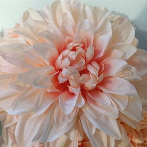 Vendita calda Q-1357 seta artificiale da sposa 7 teste dalia bianca margherita mazzi di fiori - Product Image 5