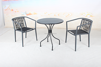 Ensemble de meubles de bistrot pour balcon de restaurant extérieur, table ronde en aluminium Paito, 2 chaises empilables en toile pour 2 personnes