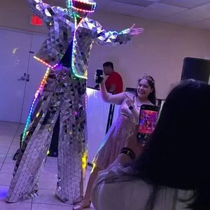 Stilts cermin walker Robot kostum pria dan wanita untuk kinerja Mirrorman acara pesta dansa karnaval pesta