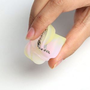 Nouveau Porte-clés Anti-Stress 2025 |   Capsule apaisante pour l'anxiété et la concentration |   Conception portable et durable - Product Image 4