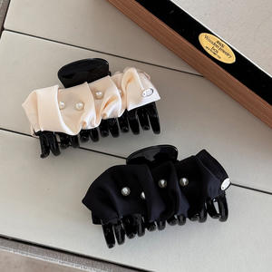 กิ๊บติดผมซาตินมุกเกาหลี กิ๊บติดผมรูปปลาฉลามแบบจับจีบครึ่งหัวสำหรับผู้หญิง - Product Image 4