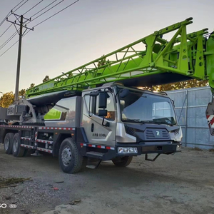 Grue sur camion Zoomlion 25T d'occasion, ensemble moteur et pompe hydraulique fonctionnels, équipement de levage industriel stable - Product Image 1