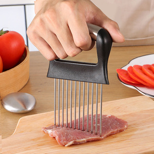 Attendrisseur à viande en acier inoxydable à plusieurs dents pour la préparation de la viande et la découpe des légumes - Product Image 1