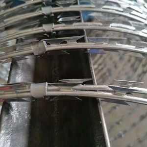 גדר תיל גילוח עם חוטי ברזל מגולוון בחום, אבטחה גבוהה, הגנה היקפית, בקרת מהומות, התקנה קלה - Product Image 6