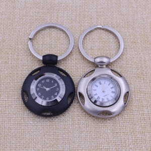 Relógio em relevo 3D personalizado de alta qualidade chaveiro em liga com couro/metal - Product Image 2
