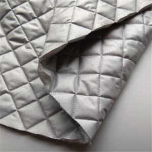 Alta calidad de doble cara a prueba de UV recubierto de plata de poliéster Oxford acolchado aislado impermeable tela resistente al calor - Product Image 5