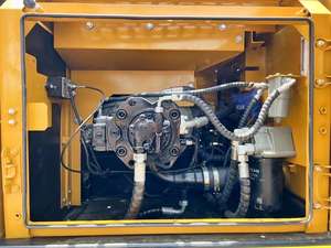 Excavateur Sany235c d'occasion sur chenilles chinoises avec moteur Isuzu et composants Bearing-Core-Made in China - Product Image 4