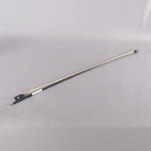 قوس كمان G141 4/4 عالي الجودة مصنوع يدويًا من ألياف الكربون مع ضفدع من خشب الأبنوس - Product Image 6
