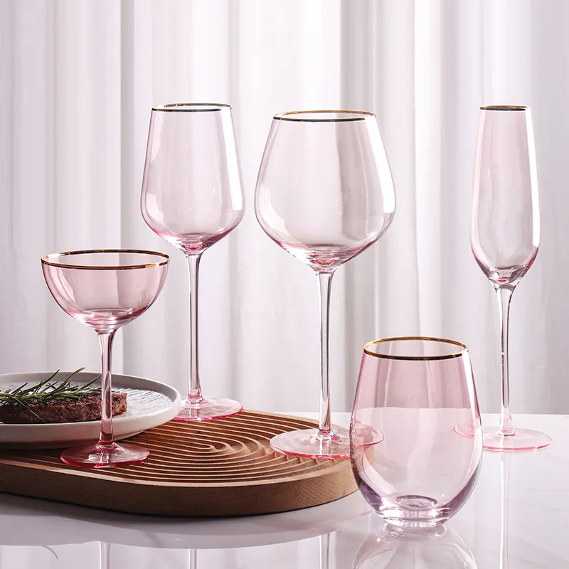 Tazza d'acqua moderna calici di cristallo bordo dorato bicchieri colorati calici di vetro rosa vino per l'evento della festa nuziale