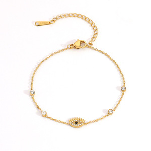 Pulsera de moda con dijes chapada en oro de 18k con diseño de corazón, estrella, ojo turco y trébol para mujer, regalo de joyería. - Product Image 2