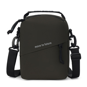 Bolso de Pecho Antirrobo Impermeable con Logotipo Personalizado, Bolsos Cruzados con USB, Diseño Elegante y Cierre de Cremallera - Product Image 2