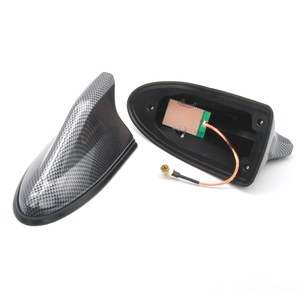 <span class=keywords><strong>Antenne</strong></span> de toit d'aileron de requin de <span class=keywords><strong>radio</strong></span> FM AM universelle de <span class=keywords><strong>voiture</strong></span> de décoration de signal avec des matériaux de fibre de carbone - Product Image 2