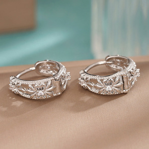 Openwork Flower Ear <b>Cuff</b> for Women Floral Fashion Ear Jewelry Daily Wear - Product Image 3